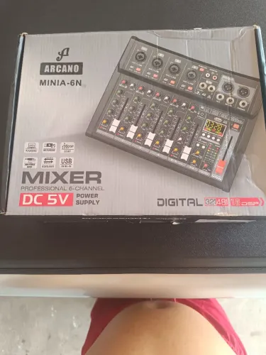 Mesa de Som Arcano Minia 6N