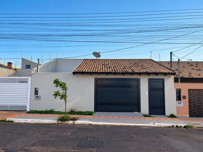 Mata do Jacinto | 3 Quartos, Suíte, Área Gourmet e Amplo Quintal
