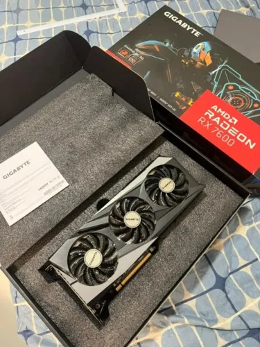 Placa de video rx 7600 8gb gigabyte