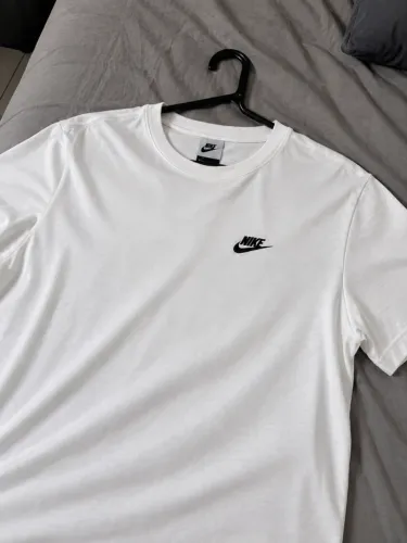 Camiseta Nike Branca Básica Lisa