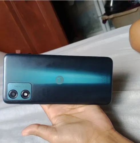 Moto e13