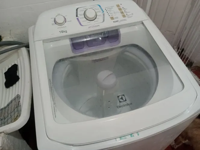 Máquina de Lavar Electrolux 16kg - Jet&Clean