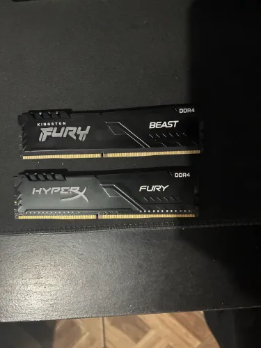 Memória RAM Kingston Fury DDR4 16GB (2x8GB) 3200MHz CL16