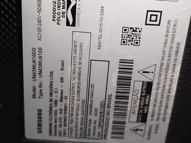 Vendo essa TV Samsung de 43 Polegadas, Tela Quebrada
