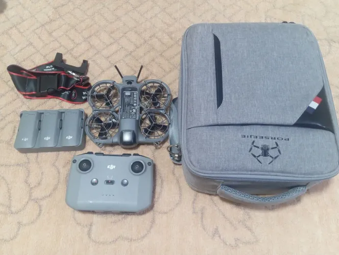 Drone DJI Neo 2 combo Fly More completo.