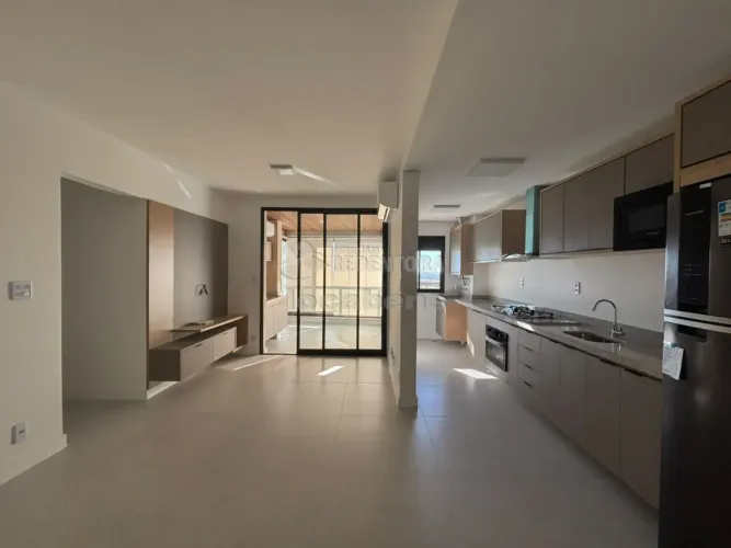 Apartamento Padrão para Locação com 03 Dormitórios no Alameda Iguatemi