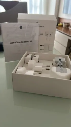 Apple World Travel Adapter Kit Branco, 5 Plugues
