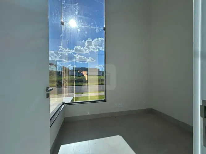 Casa Para Venda No Condomínio Splendido