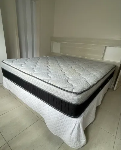 Cama Queen