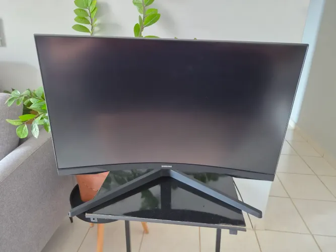 Monitor Gamer Samsung Odyssey 27" QHD 165hz