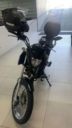 Yamaha Crosser 150 (2022) Impecável - 12.000 KM + Baú e 2 Capacetes