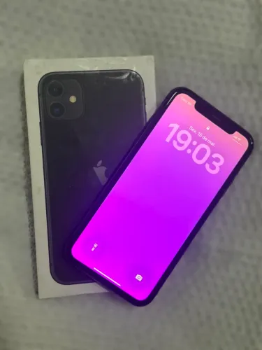iPhone 11 - Com Caixa 