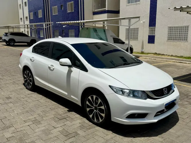 Honda Civic Sedan LXR 2.0 Flexone 16V Aut. 4P 2016