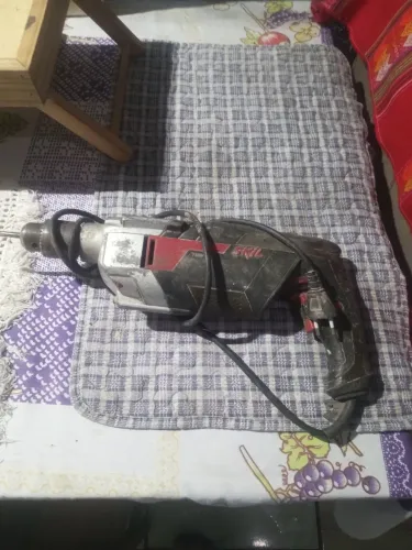 Furadeira de impacto 