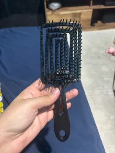 escova de cabelo preta