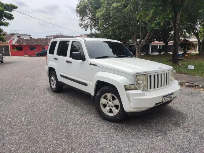 Jeep Cherokee Sport 3.7 4X4 V6 12V Aut. 2012