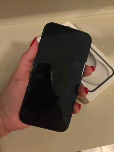 iPhone 15 Preto 128GB- Na Caixa Original ( Muito Bem Cuidado)