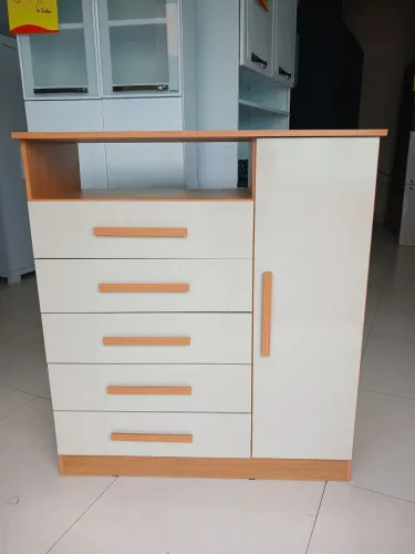 Cômoda 5 gavetas 1 porta -- Multifuncional e Elegância