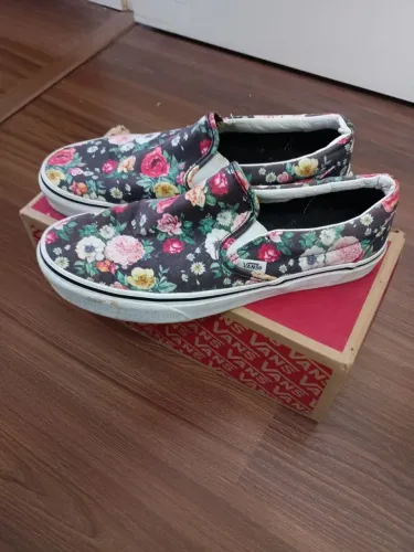 Tênis Vans  Unissex Classic Slip-on Garden Floral Black