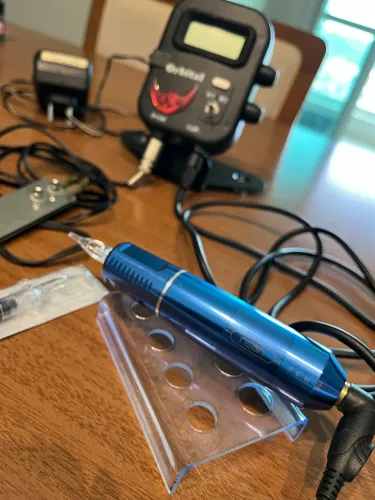Máquina Neon Pen para tatuagem e micropigmentação 