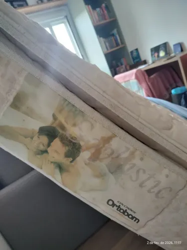 Colchão de mola - casal