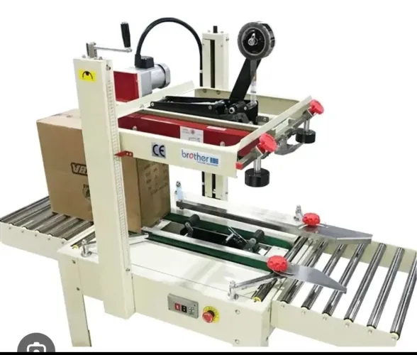 Máquina seladora de caixas de papelão, preço abaixo , precisa de manutenção simples 