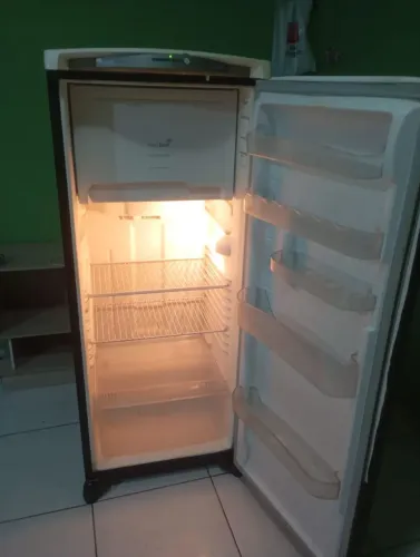 geladeira Consul facile Frost Free fucinando perfeitamente bem