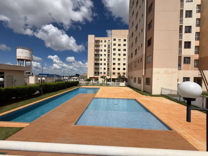 LUCIA IMÓVEIS - APARTAMENTO COM SUÍTE E VARANDA NO VALPARAÍSO II POR R$ 110 MIL