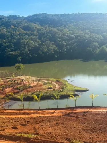 Lotes a partir de 500m² em Condomínio Fechado