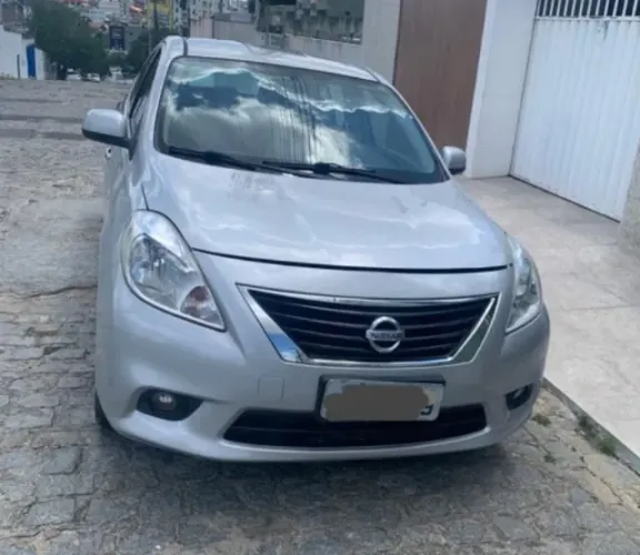 Nissan Versa SL 1.6 16V Flex Fuel 4P Mec. 2014