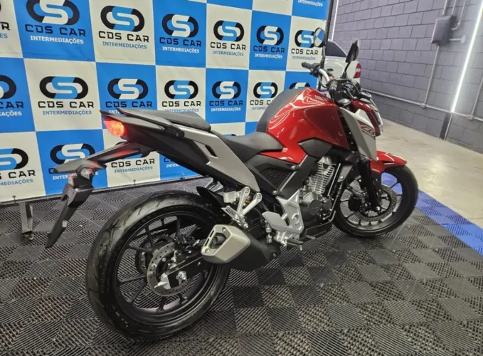 Honda CB 300f Twister Flex 2026