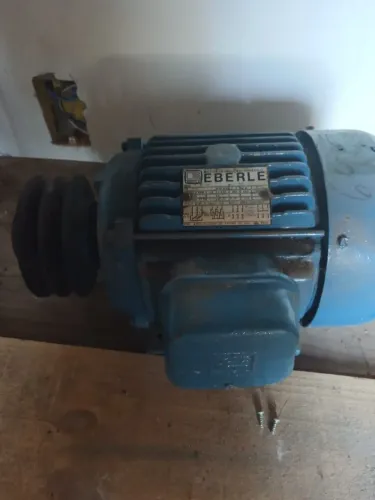 Motor Trifásico 3CV com Polia - Funcionando Perfeito
