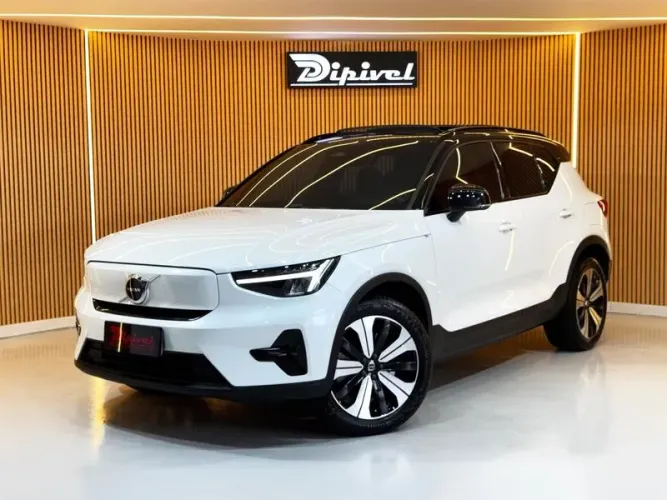 Volvo XC40 Recharge Plus (elétrico) 2023
