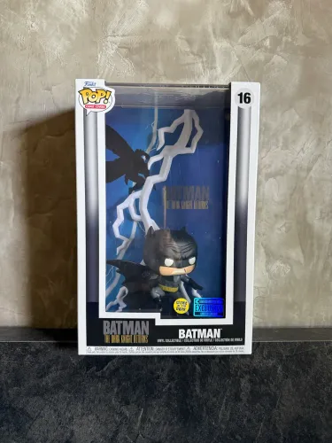 Funko Pop Batman The Dark Knight Returns Comic Cover Brilha no Escuro Exclusivo