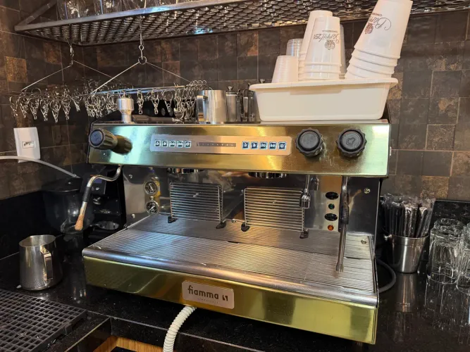 Máquina espresso Fiamma + Moedor Super Velloce