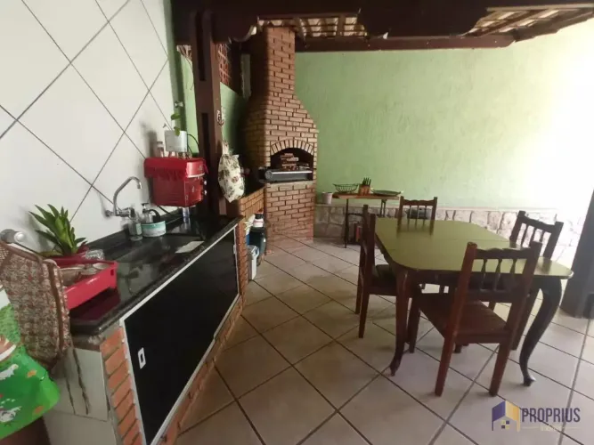 Casa à venda no Bairro Fonte Grande, Contagem Excelente casa à venda no Bairro Fonte Grand