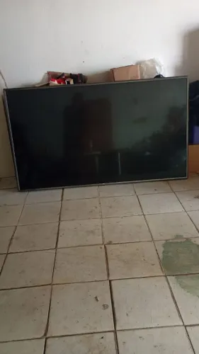 Vende-se televisão de 75 polegadas LG