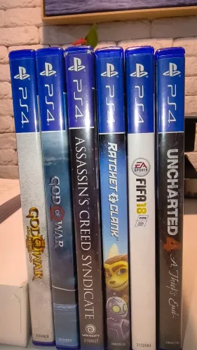 Lote com 6 jogos de PS4
