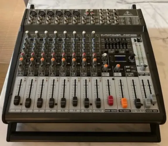 Mesa De Som Behringer Europower Pmp1000 Seminova