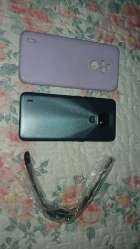 Motorola E7 64GB + Relógio digital