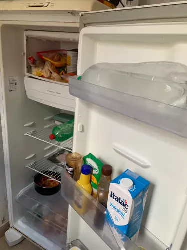Vendo geladeira Electrolux! ? Funcionando perfeitamente e em ótimo estado