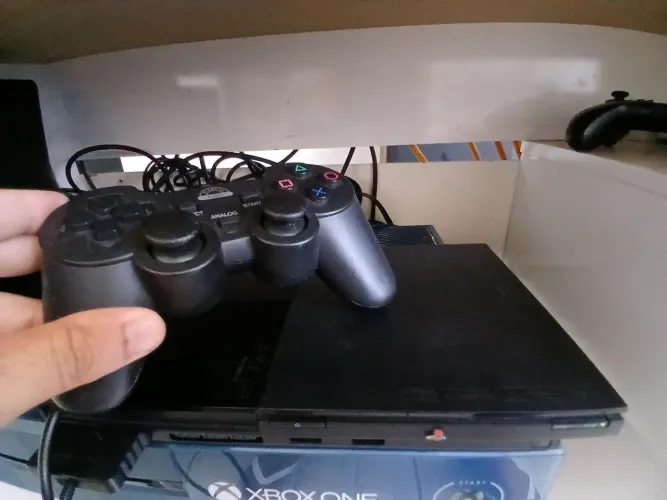 Playstation 2 Desbloqueado + 2 controles +Fonte +cabo av +2 jogos