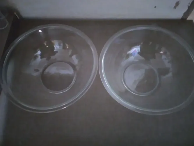 Tigelas de vidro