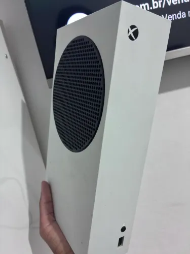 Xbox Series S - Usado e em bom estado