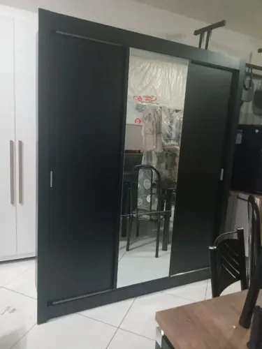 Roupeiro novo