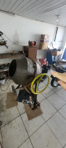 Vendo betorneira 120 litros