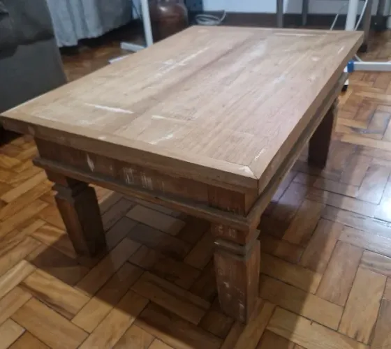 Mesa de centro madeira maciça 