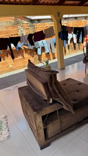 Vendo Sofá/chaise em veludo marrom, ótimo estado de conservação!