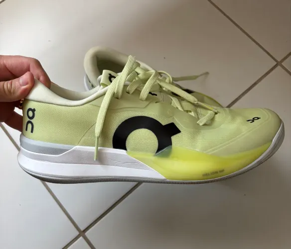 Vendo THE ROGER Pro 3 (quadra rápida)