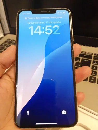 iPhone XS